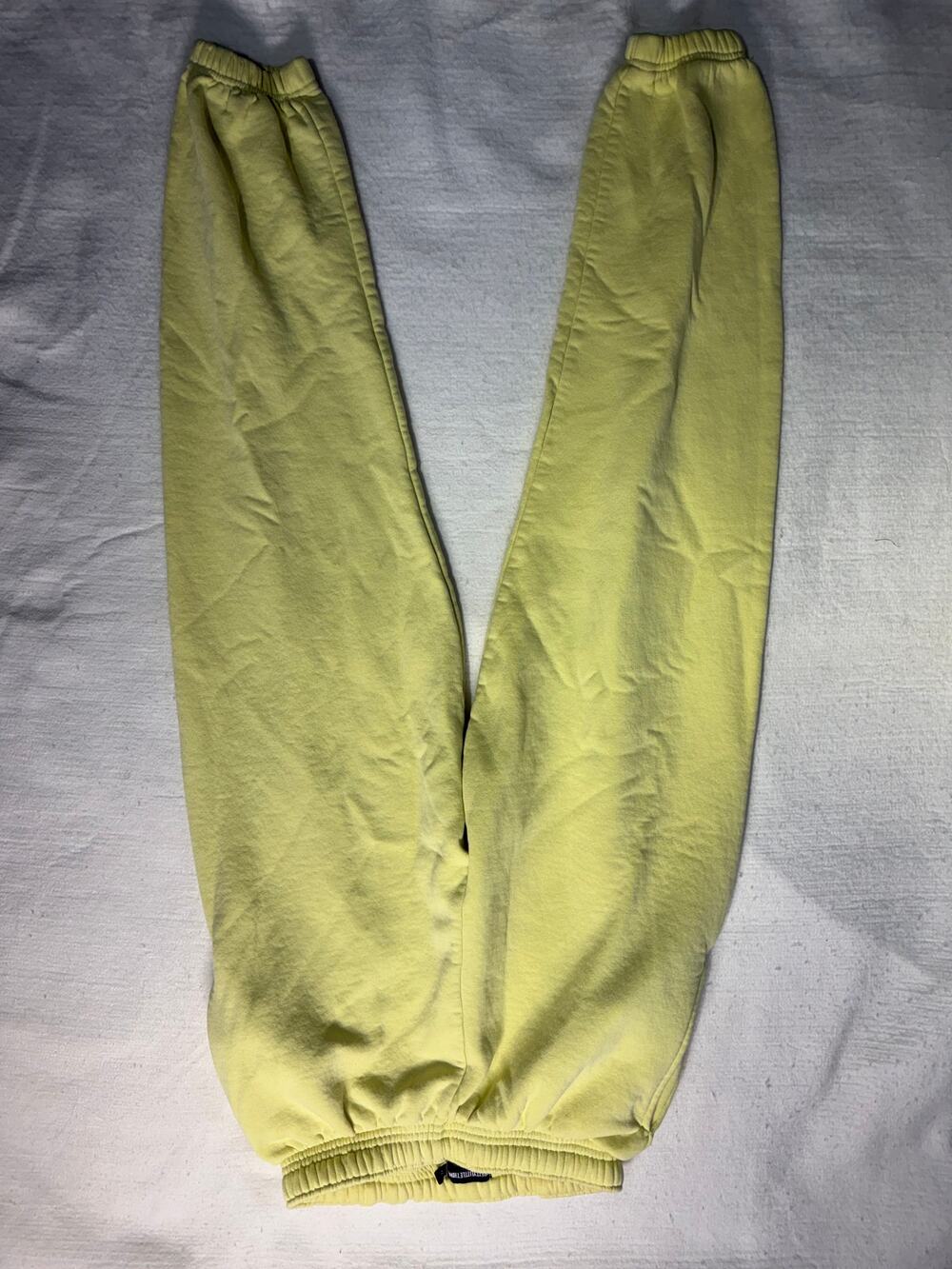 PrettyLittleThing Pastel Yellow Cuffed Jogger Sweatpants (Size Small)